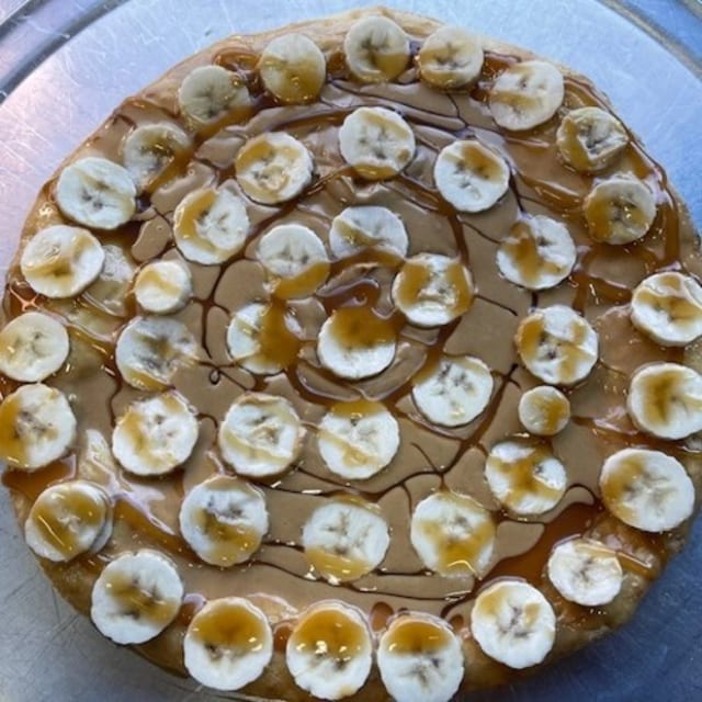 PB & Banana Caramel Drizzle Pizza.