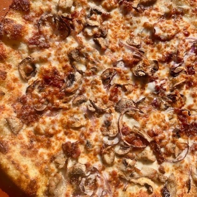 Garlic Chicken Pizza.